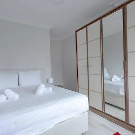 3 Bedroom Large And Comfortable Family House In Sisli Apartment *