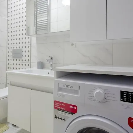 3 Bedroom Large And Comfortable Family House In Sisli Istanbul