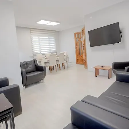 3 Bedroom Large And Comfortable Family House In Sisli